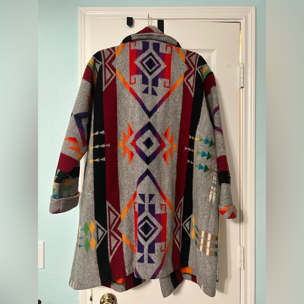 Silverado Gray Geometric Patterned Wool Coat - image 7